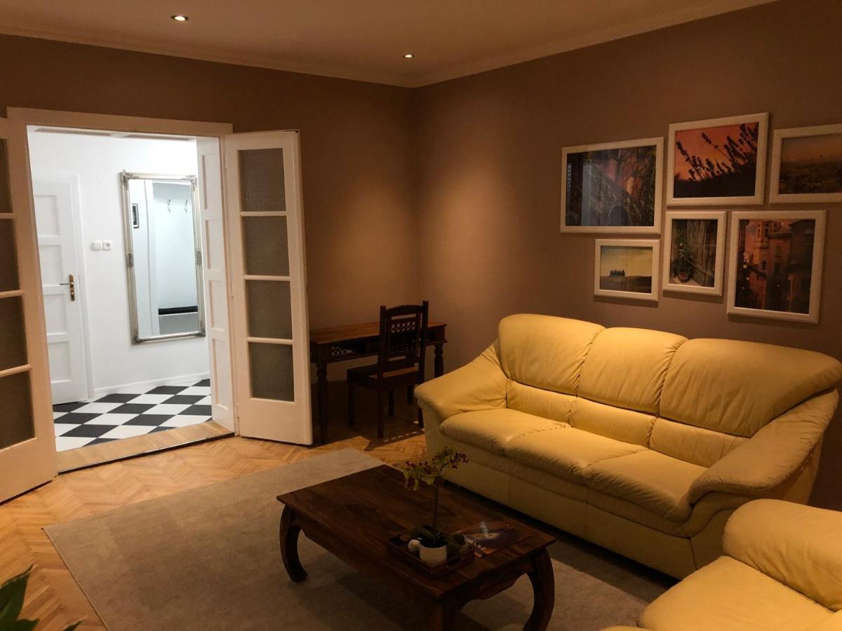 Margareta Apartman Pécs Zewnętrze zdjęcie